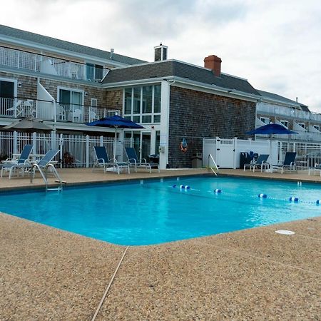 Innseason Resorts Captain'S Quarters Falmouth Exterior photo