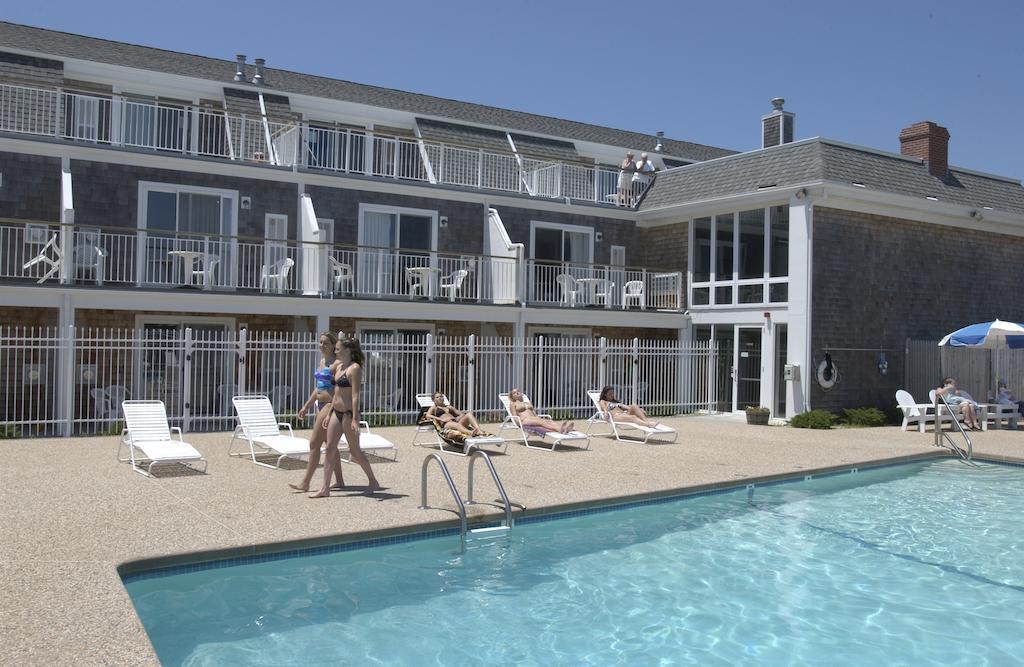 Innseason Resorts Captain'S Quarters Falmouth Exterior photo