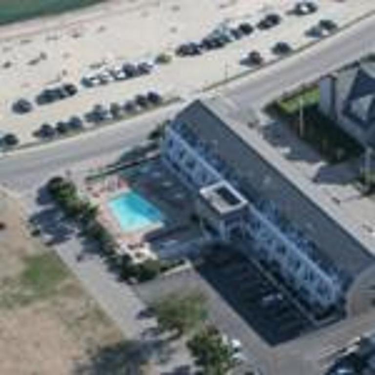 Innseason Resorts Captain'S Quarters Falmouth Exterior photo